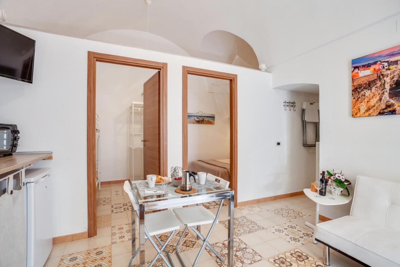 דירות פולינאנו א מארה Tiny House 21 Bright Aparment מראה חיצוני תמונה