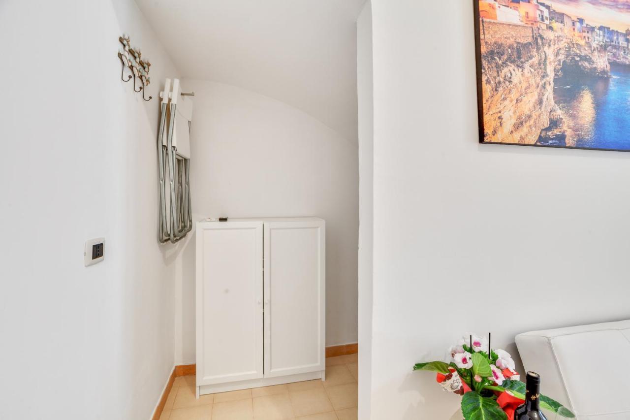דירות פולינאנו א מארה Tiny House 21 Bright Aparment מראה חיצוני תמונה