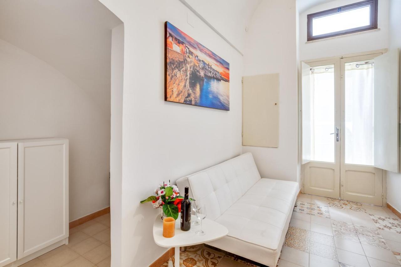 דירות פולינאנו א מארה Tiny House 21 Bright Aparment מראה חיצוני תמונה
