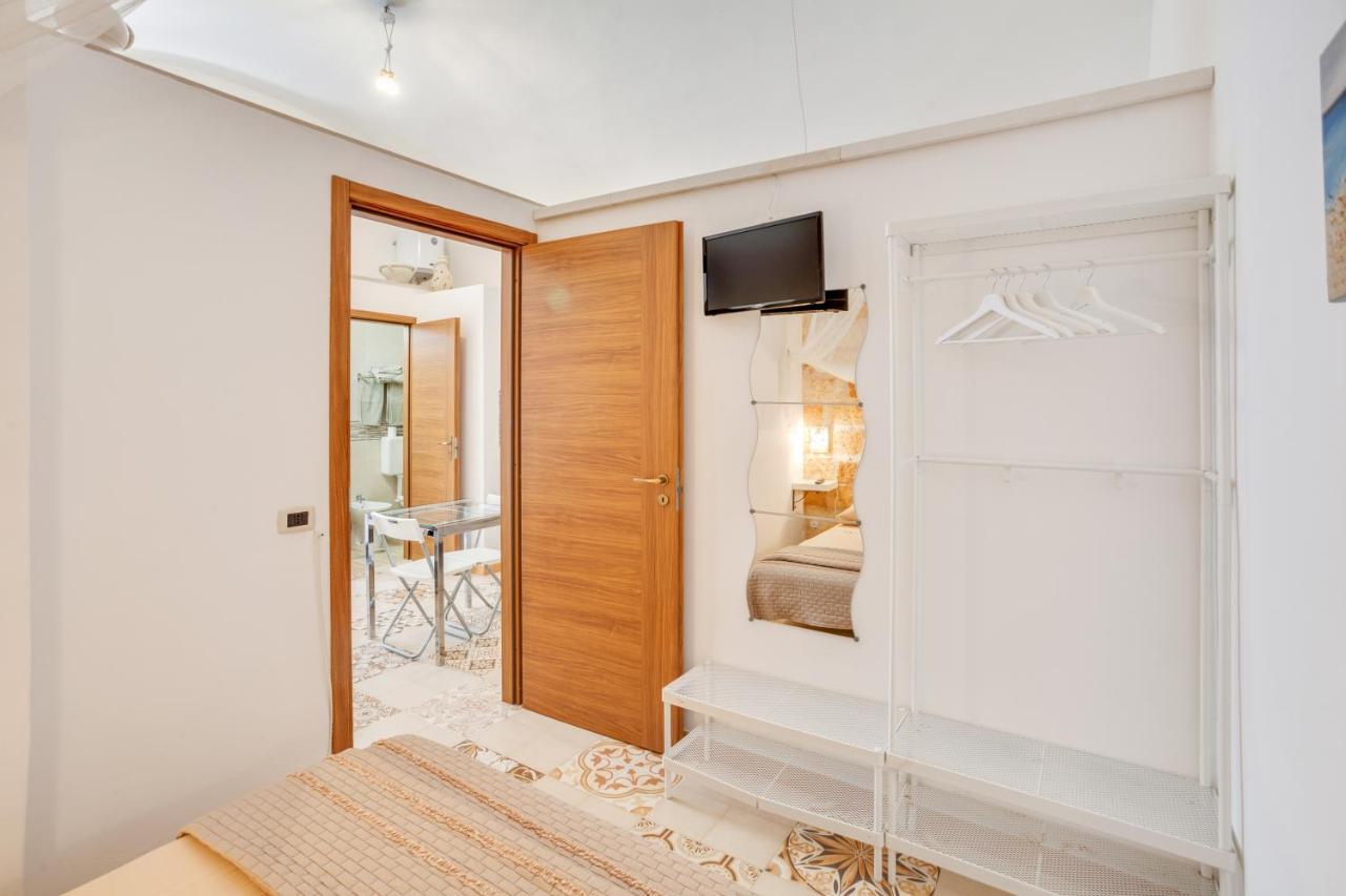 דירות פולינאנו א מארה Tiny House 21 Bright Aparment מראה חיצוני תמונה